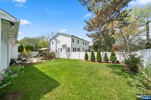 155 Zabriskie Pl, River Edge, NJ 07661 - Photo 28