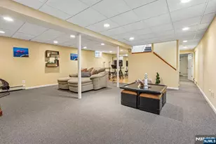 43 N Pleasant Ave, Ridgewood, NJ 07450 - Photo 32