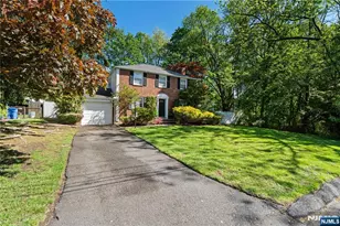 12 Louise Ln, Tenafly, NJ 07670 - Photo 28