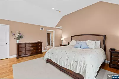 160 Lozier Terrace, River Edge, NJ 07661 - Photo 24