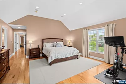 160 Lozier Terrace, River Edge, NJ 07661 - Photo 22