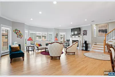 88B Myrtle Avenue, Edgewater, NJ 07020 - Photo 2