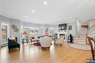 88B Myrtle Ave, Edgewater, NJ 07020 - Photo 2