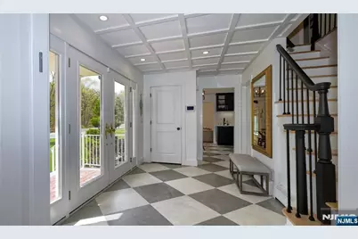 112 Urban Club Road, Wayne, NJ 07470 - Photo 4