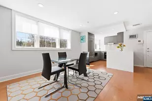 1201 Rio Vista Dr, Mahwah, NJ 07430 - Photo 6