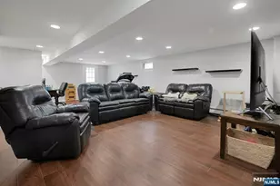 27 Howland Cir, Caldwell, NJ 07006 - Photo 22