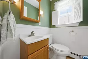 32 Pine Hill Rd, Mahwah, NJ 07430 - Photo 12
