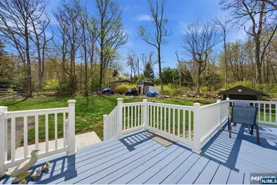 32 Pine Hill Road, Mahwah, NJ 07430 - Photo 4