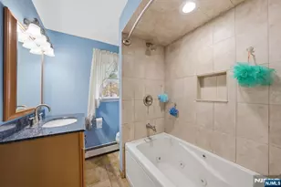 32 Pine Hill Rd, Mahwah, NJ 07430 - Photo 20