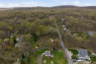 32 Pine Hill Rd, Mahwah, NJ 07430 - Photo 32