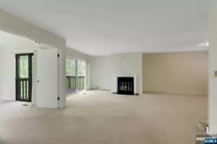 257 Mountainview Dr, Mahwah, NJ 07430 - Photo 8