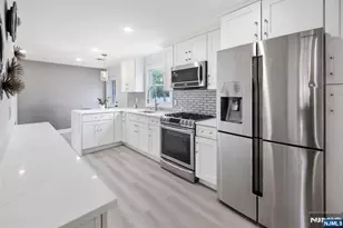 65 Clinton Park Dr, Bergenfield, NJ 07621 - Photo 10