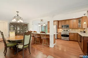 25 Dundee Ct, Mahwah, NJ 07430 - Photo 32