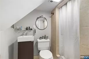 61 Highland Ave, Bergenfield, NJ 07621 - Photo 20