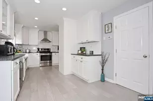 10 Hillside Rd, Ringwood, NJ 07456 - Photo 4