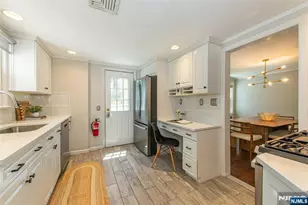 16 Haines Dr, Bloomfield, NJ 07003 - Photo 8