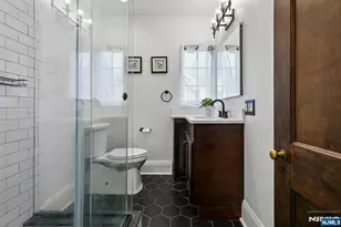 379 Highland Ave, Montclair, NJ 07043 - Photo 30