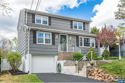 22 Elmwood Road, Verona, NJ 07044 - Photo 2