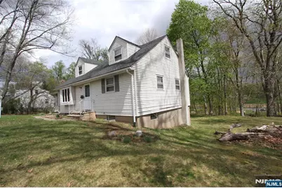 71 Dawn Avenue, North Haledon, NJ 07508 - Photo 6