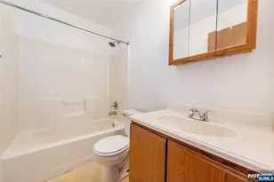 197 Fort Lee Rd, Teaneck Township, NJ 07666 - Photo 26