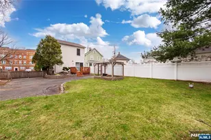 197 Fort Lee Rd, Teaneck Township, NJ 07666 - Photo 38