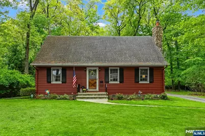 187 Henry Place, Wyckoff Township, NJ 07481 - Photo 2