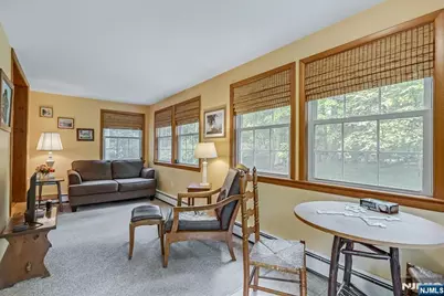 187 Henry Place, Wyckoff Township, NJ 07481 - Photo 10