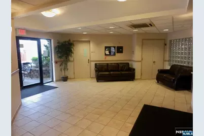 189 Forest Avenue 307 #307, Paramus, NJ 07652 - Photo 4