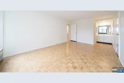 200 Winston Drive 401 #401, Cliffside Park, NJ 07010 - Photo 18