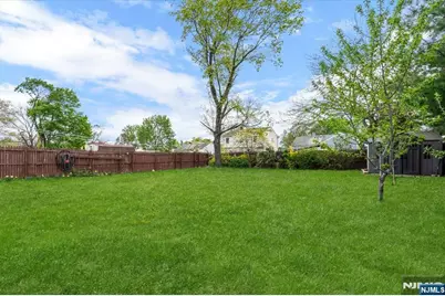 1434 Madison Place, Pompton Lakes, NJ 07442 - Photo 16