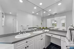 411 Wyckoff Ave, Wyckoff Township, NJ 07481 - Photo 24