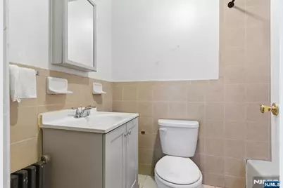 90 Renner Avenue, Newark, NJ 07112 - Photo 6