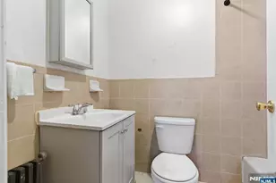 90 Renner Ave, Newark, NJ 07112 - Photo 6