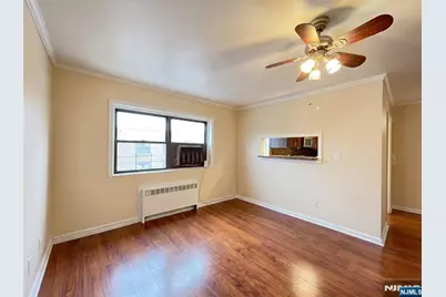 420 Fairview Avenue 1F #1F, Fort Lee, NJ 07024 - Photo 6