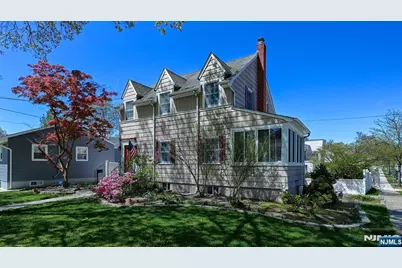 178 Jackson Avenue, Rutherford, NJ 07070 - Photo 2