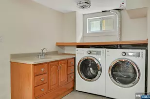 501 Cumberland Ave, Teaneck Township, NJ 07666 - Photo 24