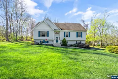 24 Reigler Road, West Milford, NJ 07421 - Photo 2