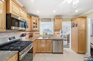 404 Prospect Ave, Oradell, NJ 07649 - Photo 24