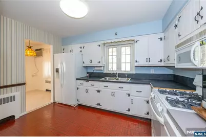 60 Sutton Avenue, Totowa, NJ 07512 - Photo 14