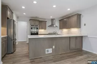 126 Worcester Drive, Wayne, NJ 07470 - Photo 10