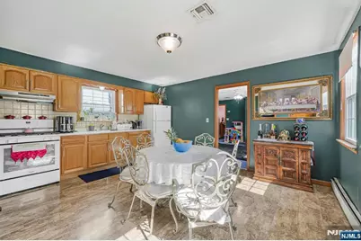 172 Chestnut Street, Newark, NJ 07105 - Photo 14