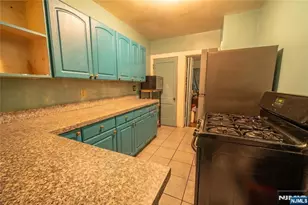 25-27 Goodwin Ave, Newark, NJ 07112 - Photo 6