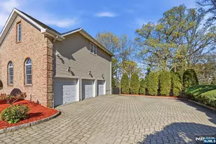 56 Burnet Hill Rd, Livingston, NJ 07039 - Photo 30