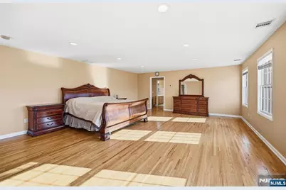 56 Burnet Hill Road, Livingston, NJ 07039 - Photo 18