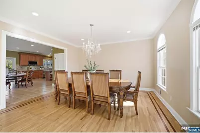 56 Burnet Hill Road, Livingston, NJ 07039 - Photo 4