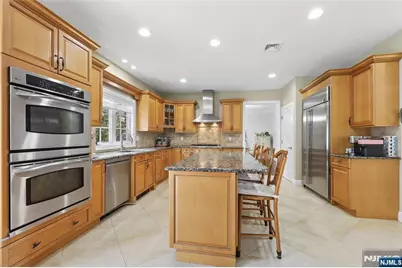 4 Leoson Parkway, Old Tappan, NJ 07675 - Photo 16