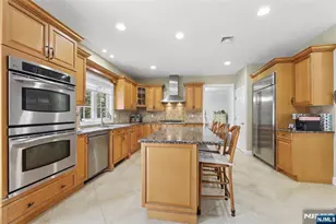 4 Leoson Pkwy, Old Tappan, NJ 07675 - Photo 16