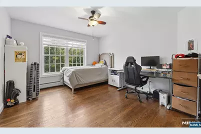 4 Leoson Parkway, Old Tappan, NJ 07675 - Photo 34