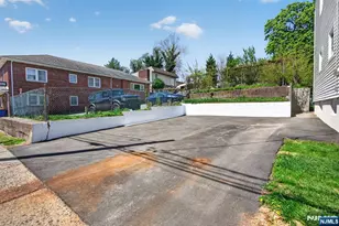 33 Westminster Pl, Garfield, NJ 07026 - Photo 38