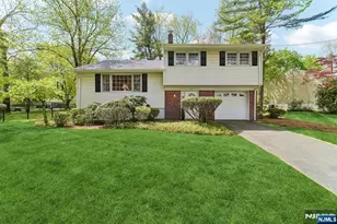 26 Burns Pl, Cresskill, NJ 07626 - Photo 2
